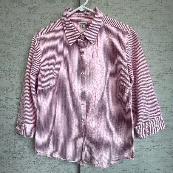 L.L. Bean Searsucker Red and White Striped Shirt Size Medium Coastal Nautical - Picture 1 of 15